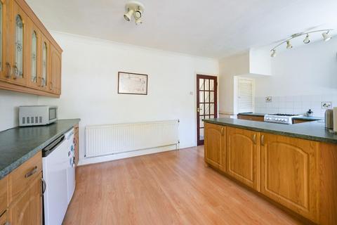 3 bedroom semi-detached house for sale, Parklawn Avenue, Epsom