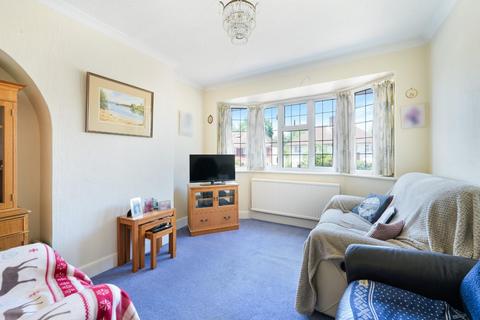 3 bedroom semi-detached house for sale, Parklawn Avenue, Epsom