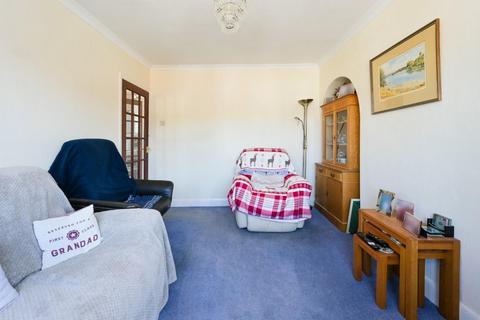 3 bedroom semi-detached house for sale, Parklawn Avenue, Epsom