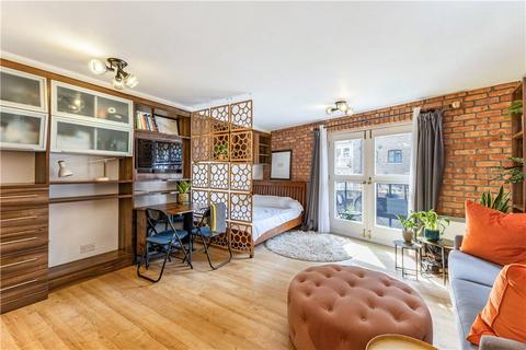 Studio for sale, Java Wharf, 16 Shad Thames, London, SE1