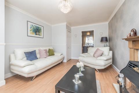 3 bedroom terraced house for sale, Lyndale Mews, Staincliffe, Dewsbury, WF13