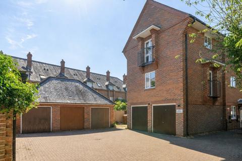 3 bedroom flat for sale, Arlington Place, Gordon Road, Winchester, Hampshire, SO23