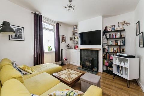 3 bedroom terraced house for sale, Codrington Street, Exeter