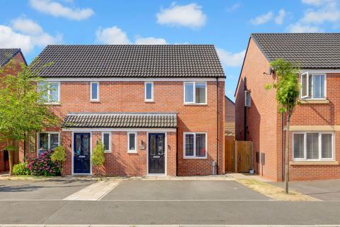 3 bedroom semi-detached house for sale, Kingfisher Road, Nottingham NG14