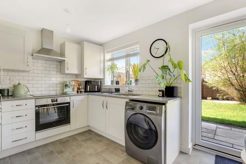 3 bedroom semi-detached house for sale, Kingfisher Road, Nottingham NG14
