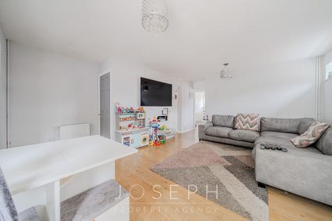 3 bedroom end of terrace house for sale, Neath Drive, Ipswich, IP2