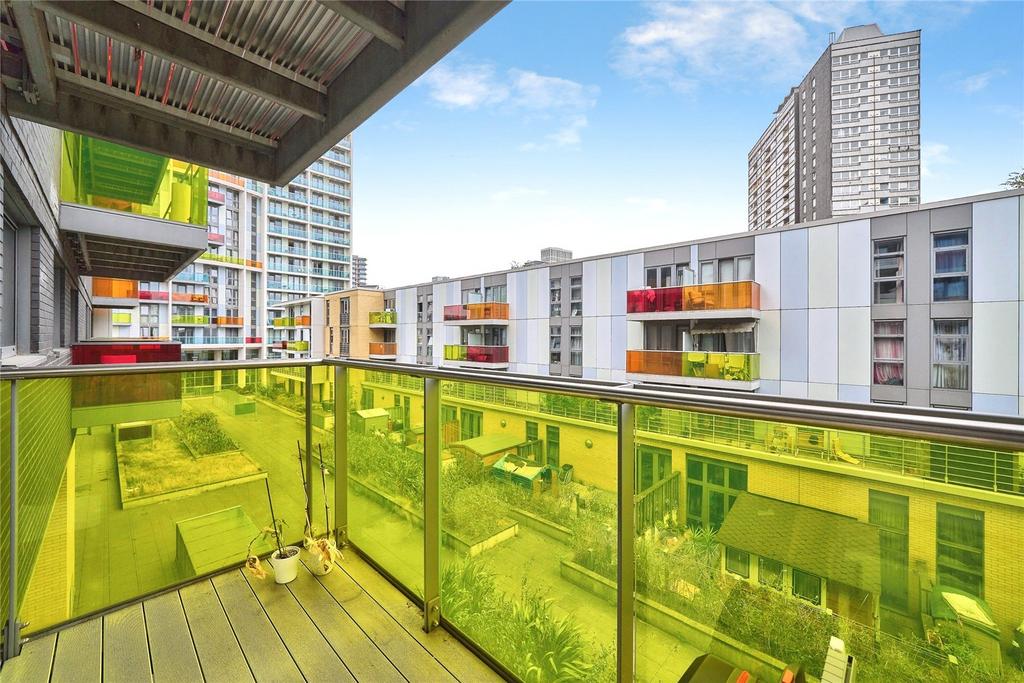 Apartment in London, Mill Meads, Stratford - View 3
