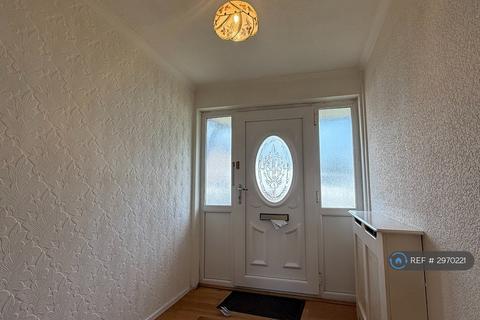 3 bedroom semi-detached house to rent, Greenwood Crescent, Warrington, WA2