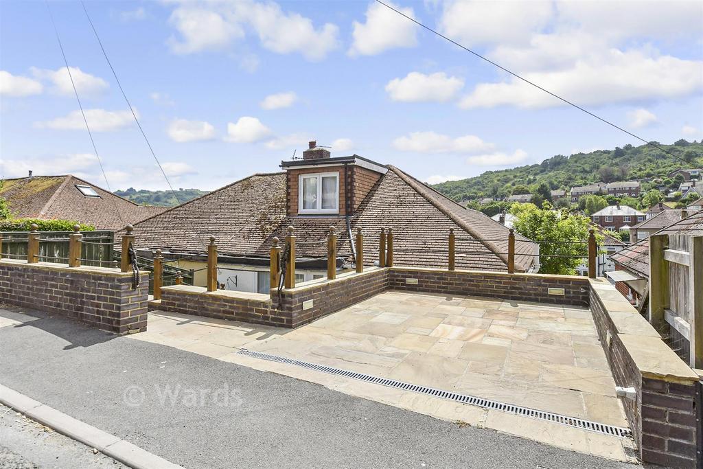 Driveway/Parking