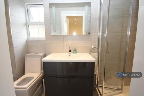 undefined, Edgwarebury Lane, Edgware, HA8