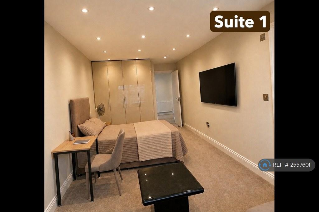 Apartment in Edgware - View 2