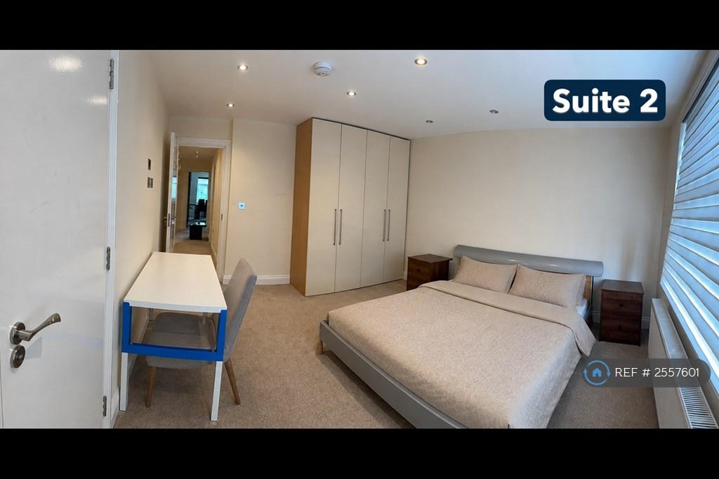 Apartment in Edgware - View 3
