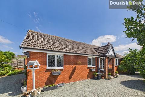 2 bedroom detached bungalow for sale, Market Drayton TF9