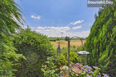2 bedroom detached bungalow for sale, Market Drayton TF9