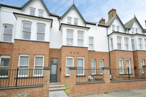 3 bed flat/apartment for rent in Norfolk Road, Margate, CT9 2HX