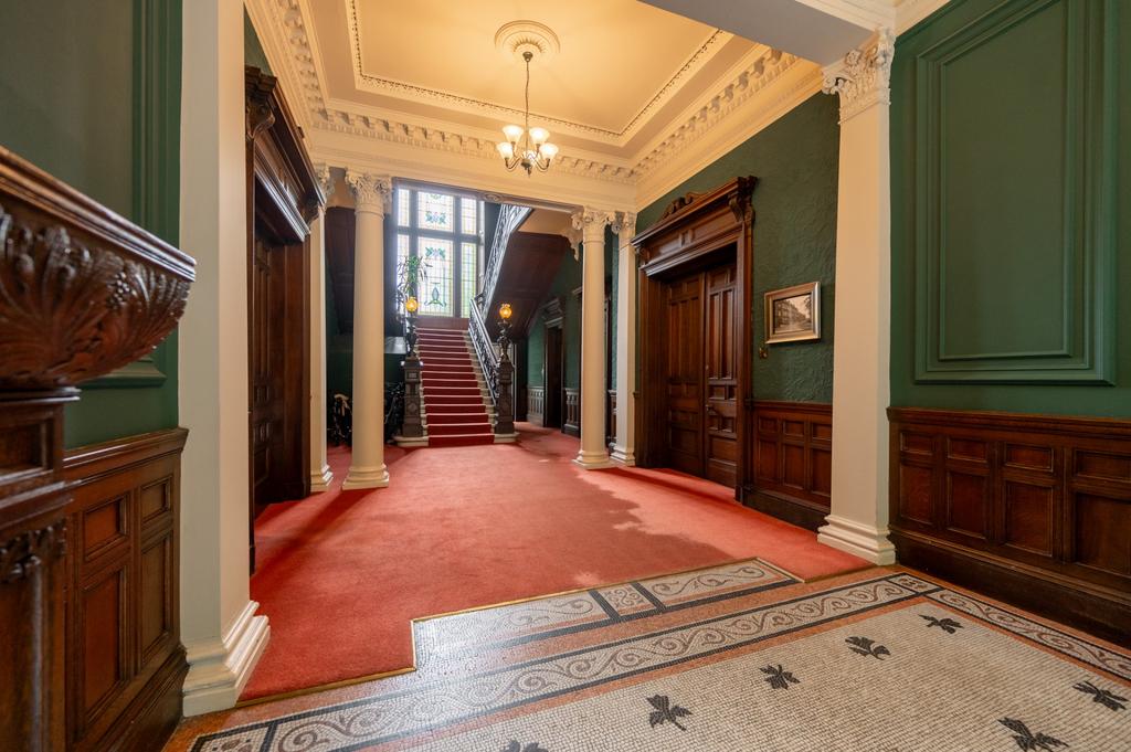 Apartment in Glasgow - View 2