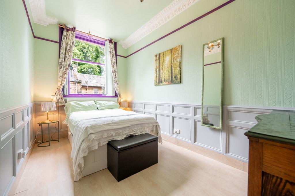 Apartment in Glasgow - More