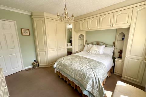 2 bedroom detached bungalow for sale, Enderley Drive, Bloxwich WS3