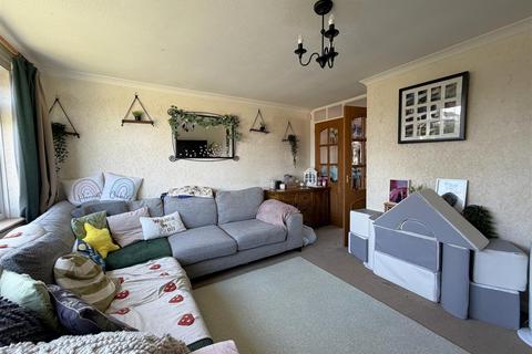 3 bedroom semi-detached house for sale, Hardens Mead, Chippenham