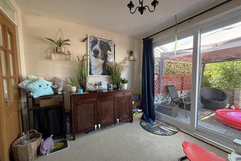 3 bedroom semi-detached house for sale, Hardens Mead, Chippenham