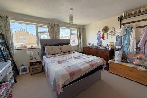 3 bedroom semi-detached house for sale, Hardens Mead, Chippenham