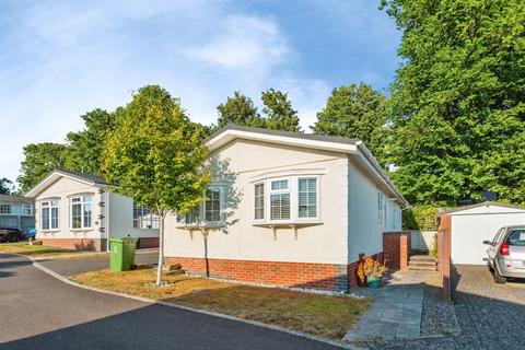 2 bedroom park home for sale, East Drive, Blunsdon, Swindon