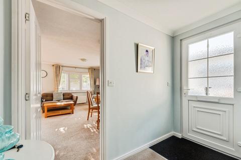 2 bedroom park home for sale, East Drive, Blunsdon, Swindon