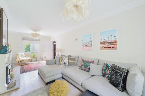 4 bedroom detached house for sale, Monro Place, Epsom