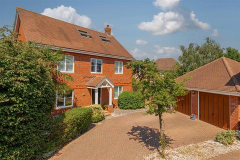 Monro Place, Epsom
