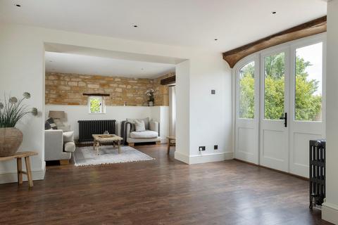 5 bedroom farm house for sale, London Road, Moreton in Marsh GL56