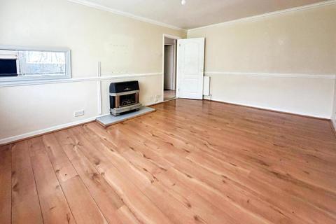 4 bedroom semi-detached house for sale, Cheviot Close, Harlington, Hayes