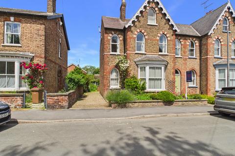 5 bedroom semi-detached house for sale, Driffield, East Riding of Yorkshire YO25