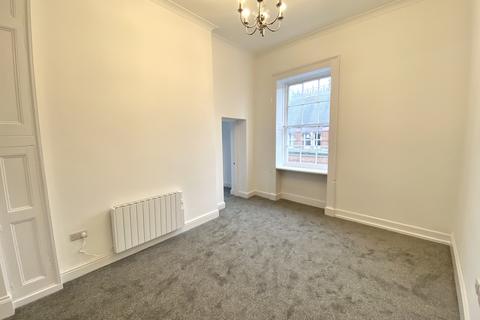 2 bedroom flat to rent, Queens Head Chambers, Newark, NG24