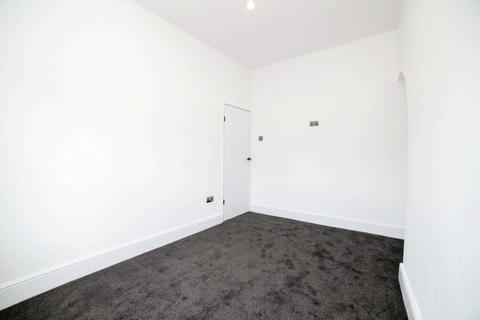 2 bedroom terraced house to rent, Alport Terrace, ALFRETON, DE55