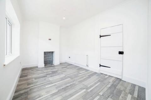2 bedroom terraced house to rent, Alport Terrace, ALFRETON, DE55