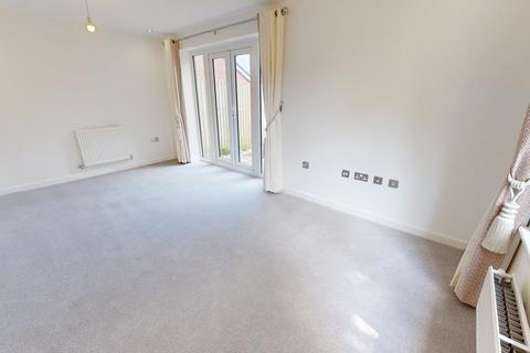 3 bedroom end of terrace house to rent, Arle Road, Cheltenham