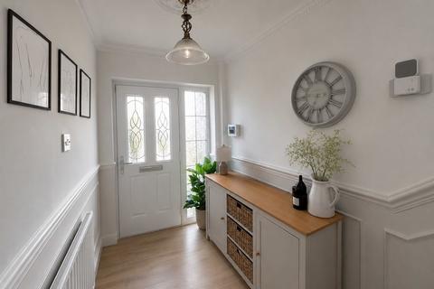3 bedroom detached house for sale, Ollerdale Avenue, Sandy Lane, Bradford