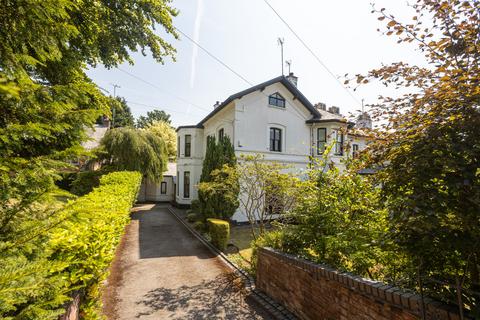 6 bedroom end of terrace house for sale, Vicarage Lane, Bowdon, Altrincham