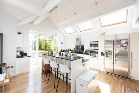 6 bedroom end of terrace house for sale, Vicarage Lane, Bowdon, Altrincham