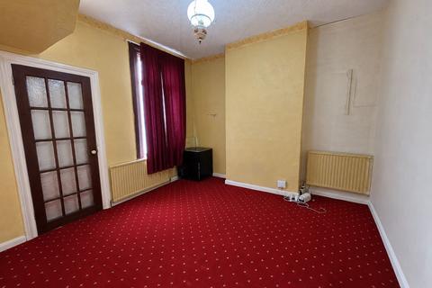4 bedroom terraced house to rent, Burford Road, London, E6