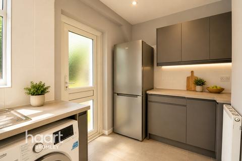 3 bedroom end of terrace house for sale, Bromley BR1