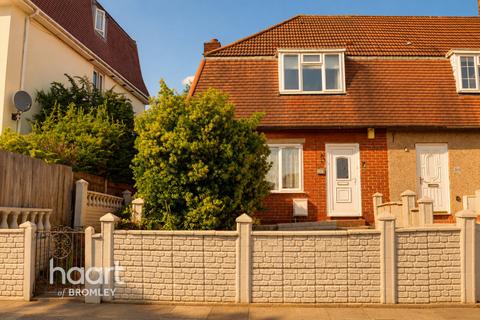 3 bedroom end of terrace house for sale, Bromley BR1
