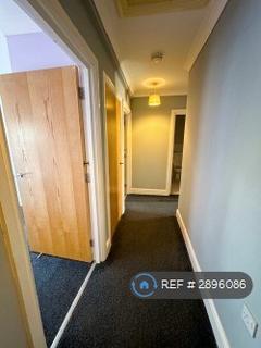 2 bed flat/apartment for rent in The Larches, St Leonards-On-Sea, TN37