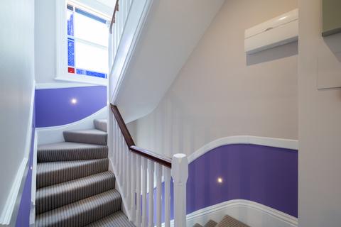 Studio to rent, London Street, London W2