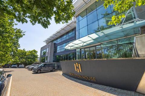 1 bedroom apartment for sale, Bath Road, Slough