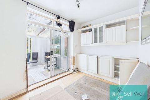 3 bedroom semi-detached house for sale, Oakwood Drive, Manchester M28