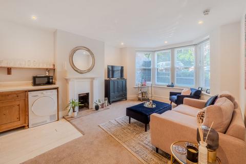 1 bedroom apartment to rent, Alma Road, Clifton