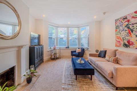 1 bedroom apartment to rent, Alma Road, Clifton