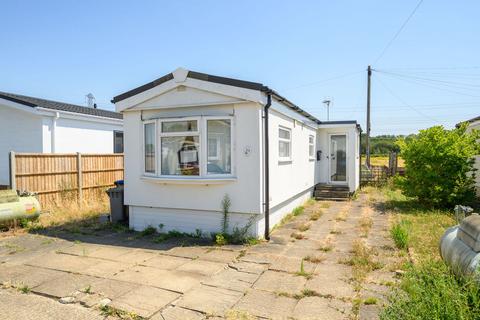 2 bedroom park home for sale, Weybridge Park Estate, Addlestone KT15