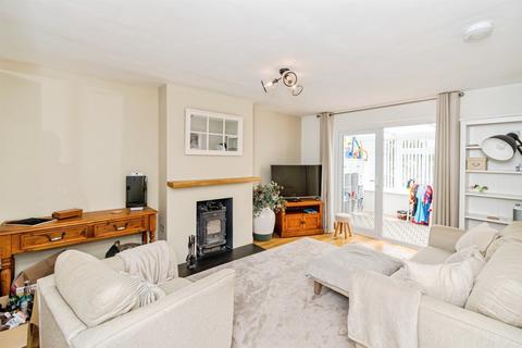 2 bedroom semi-detached bungalow for sale, Roselands Close, Fair Oak, Eastleigh